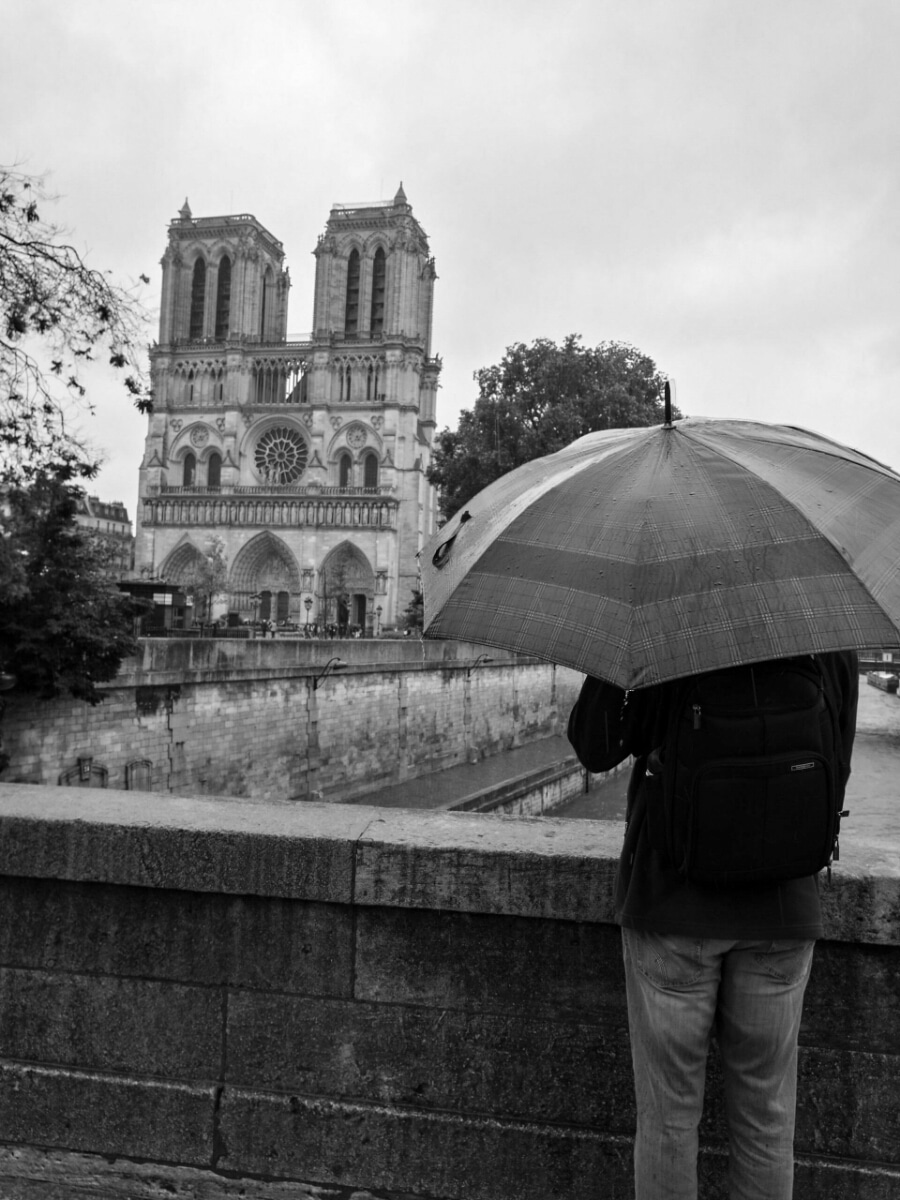Photo en noir et blanc de la Cathédrale Notre Dame, Paris